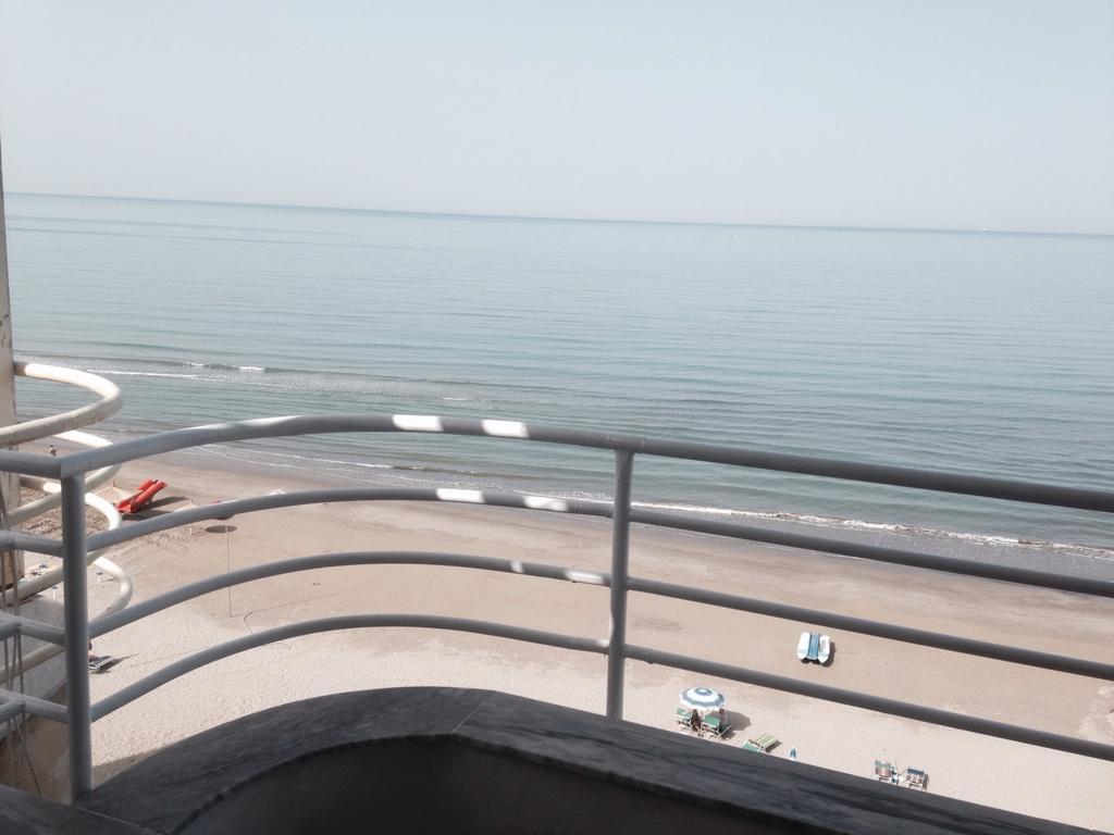 Espana Aparthotel Škalngur Εξωτερικό φωτογραφία